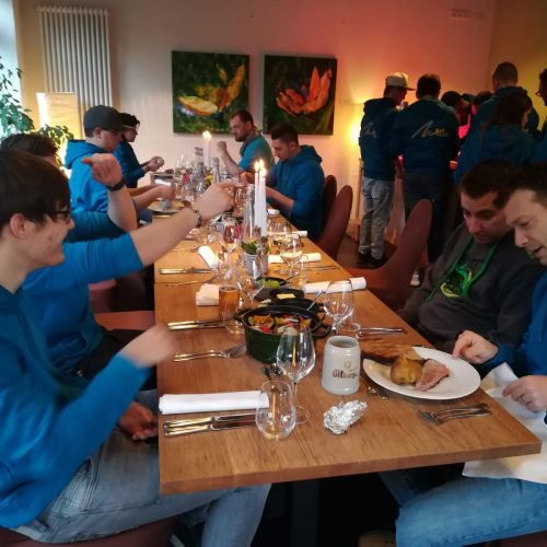 Malerbetrieb Modern Art - Mache die Welt mit uns ein Stückchen bunter. Vereinbare hier dein Kennelerngespräch und komm in unser Team.